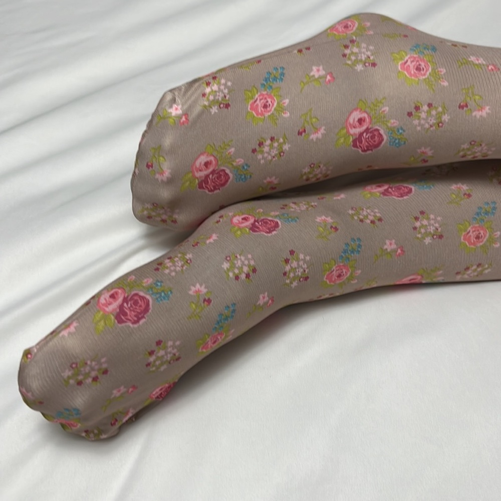 Floral tights pantyhose. Worn but in great condition.